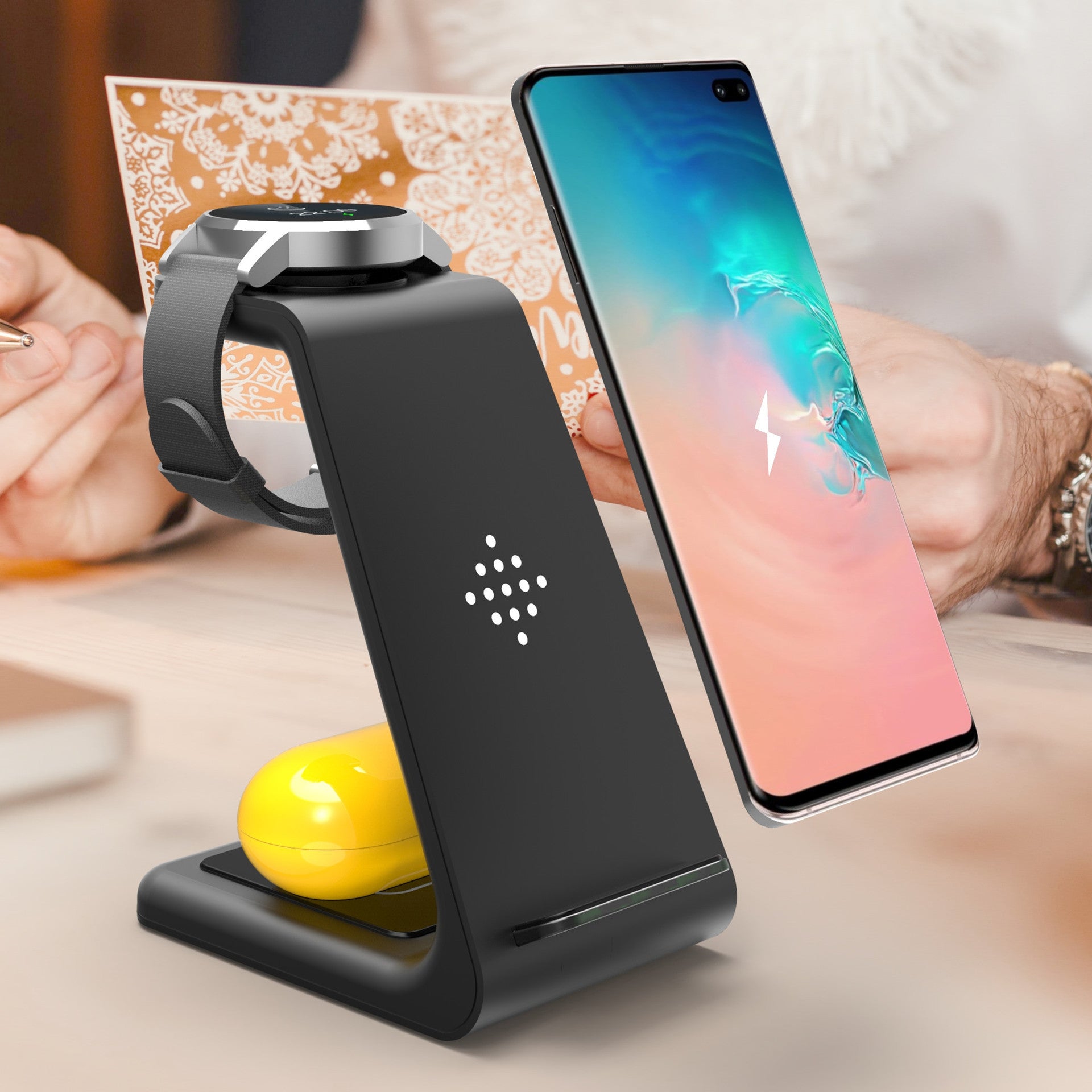 3 In 1 Fast Charging Station Wireless Charger 